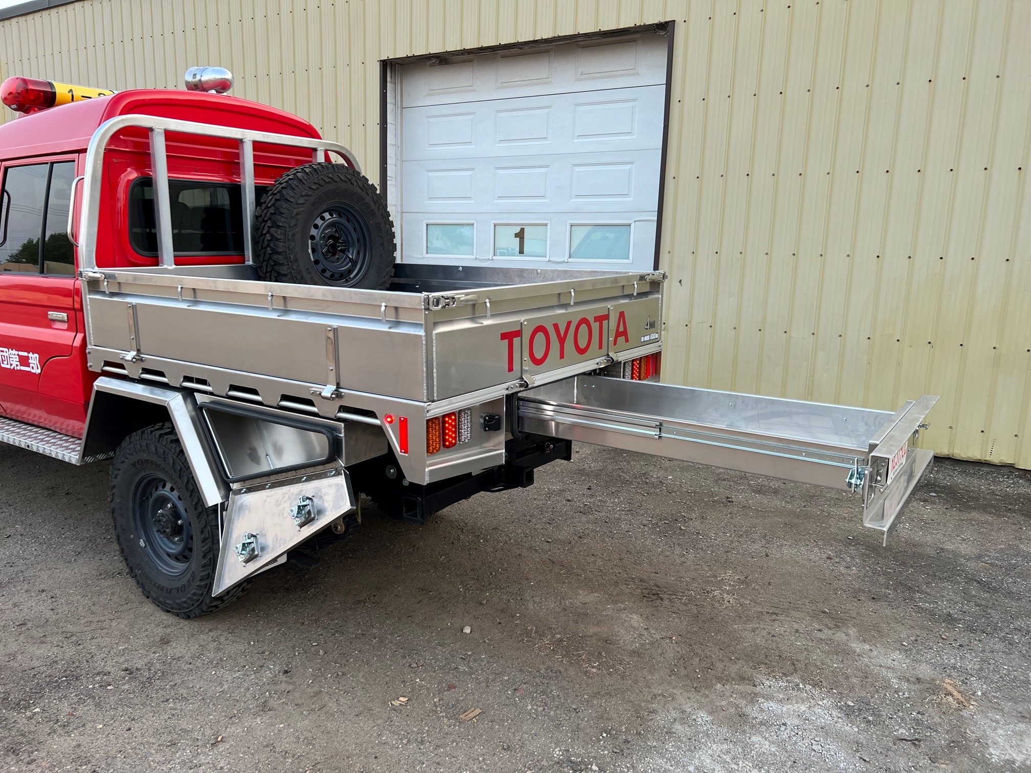 SUMMIT EXPEDITION TRUCKS TOYOTA LAND CRUISER HZJ79 6FT FLATBED UTE TRAY CANOPY 7