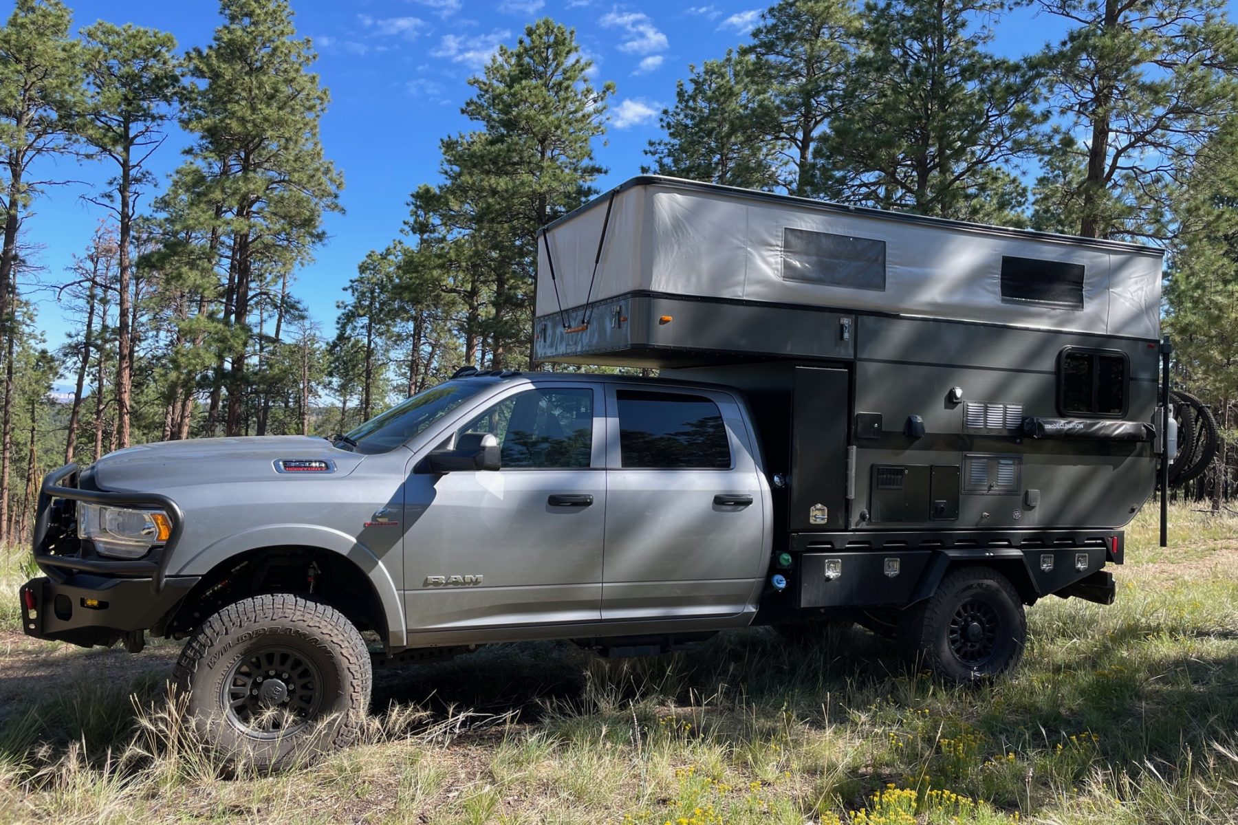 SUMMIT-EXPEDITION-TRUCKS-CAB-AND-CHASSIS-RAM-3500-9FT-FLATBED-TRAY-UTE-DECK-FWC