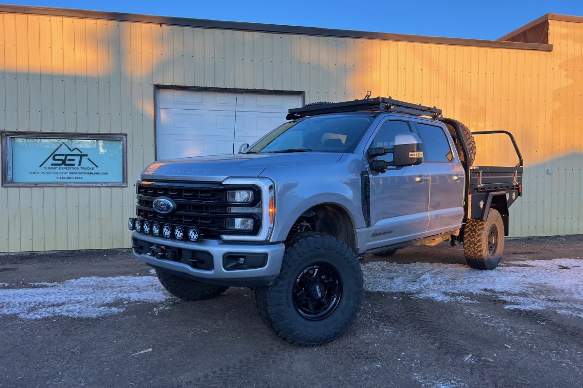 Summit Expedition Trucks flatbed truck build