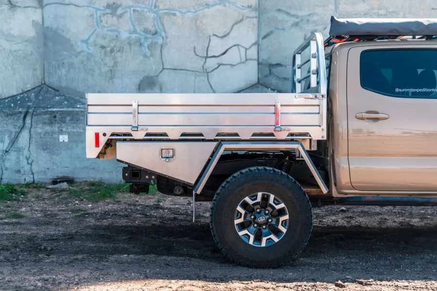 Summit-Expedition-Trucks-RAM 3500 HD Flatbed Ute Tray Deck Package Basil's Garage Fender