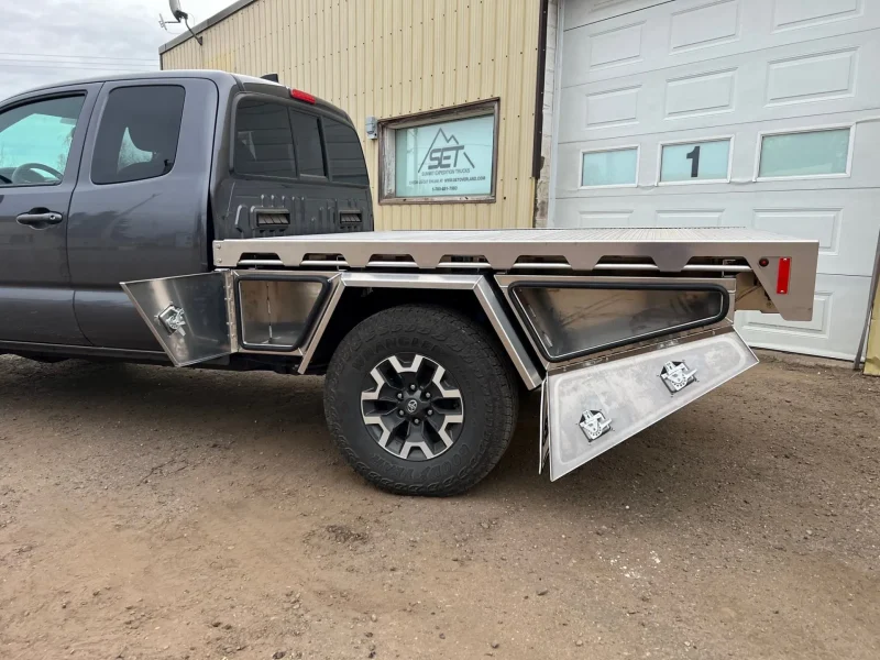 SUMMIT-EXPEDITION-TRUCKS-TOYOTA-TACOMA-DOUBLE-CAB-SHORT-BOX-BED-EXPEDITION-FLATBED-TRUCK