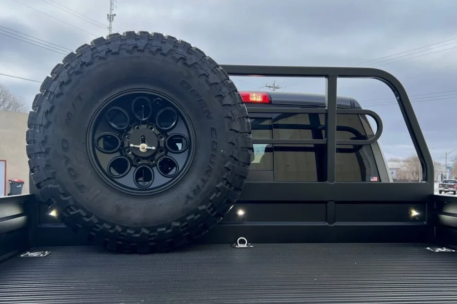 SUMMIT EXPEDITION TRUCKS DODGE RAM 3500 AEV AMERICAN EXPEDITIONARY VEHICLES 7.5FT FLATBED TRAY UTE DECK