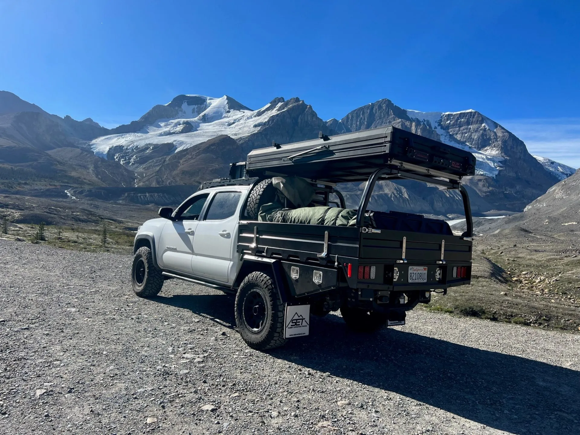 SUMMIT-EXPEDITION-TRUCKS-TOYOTA-TACOMA-DOUBLE-CAB-SHORT-BOX-BED-EXPEDITION-FLATBED-TRUCK