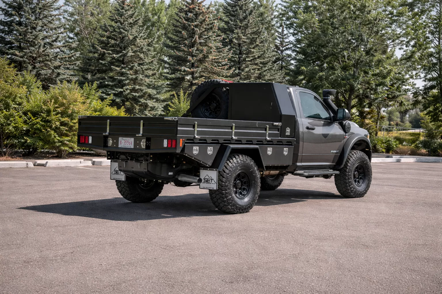 Summit Expedition Trucks RAM flatbed truck build